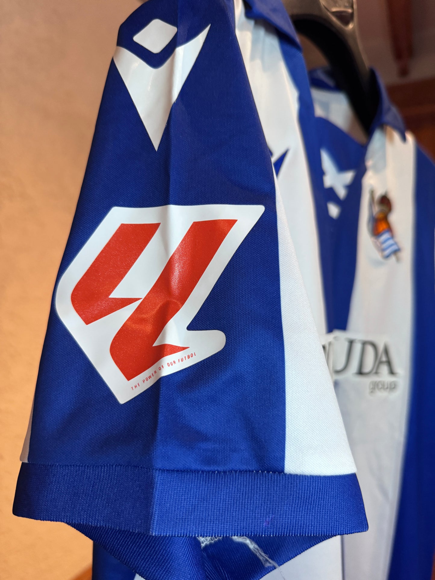 Camiseta Macron Real Sociedad Titular 2025/26 (Encargue)