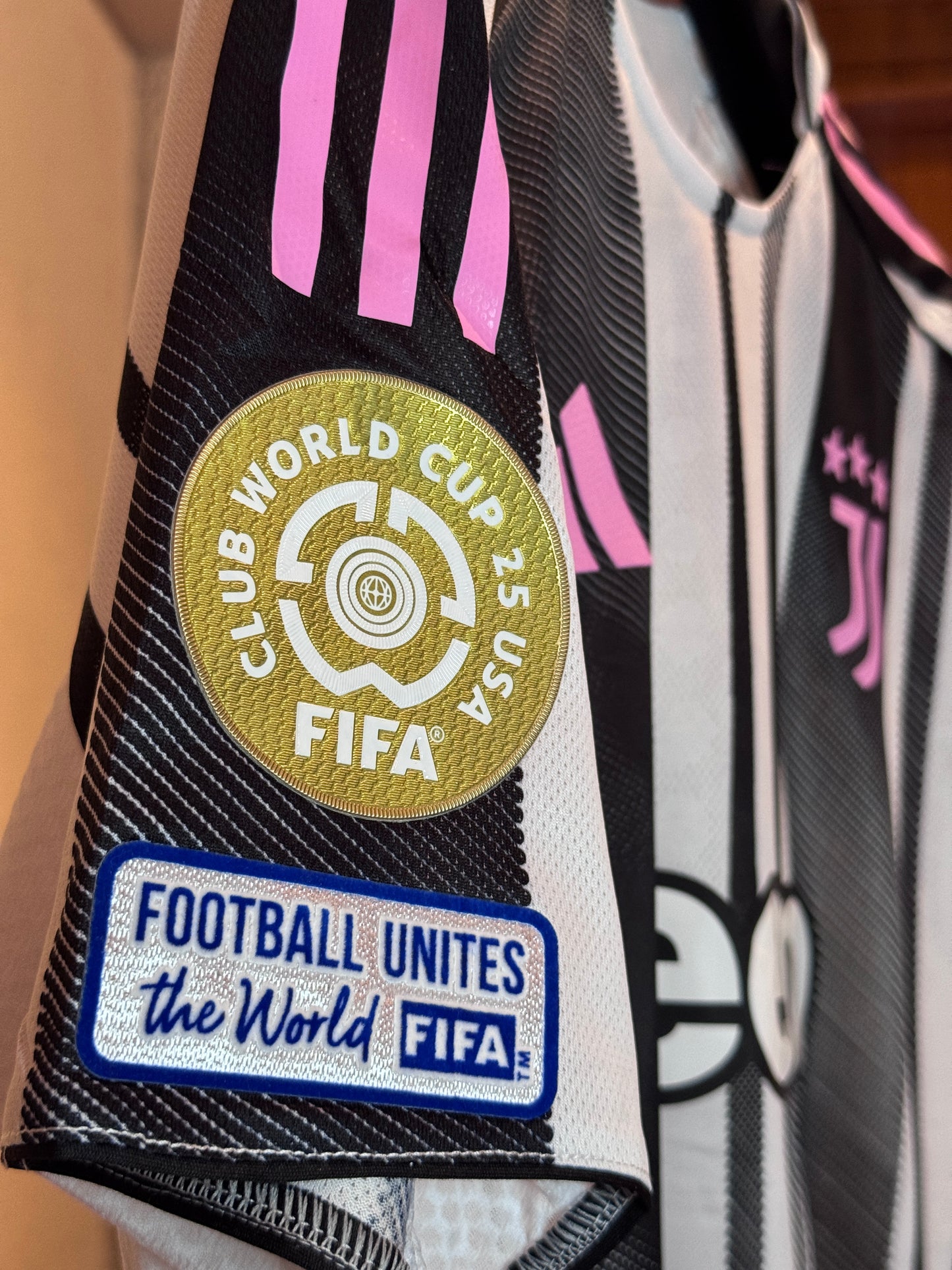 Camiseta Adidas Juventus Titular 2025/26